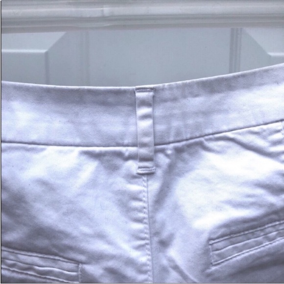 Old Navy white shorts - Picture 7 of 10